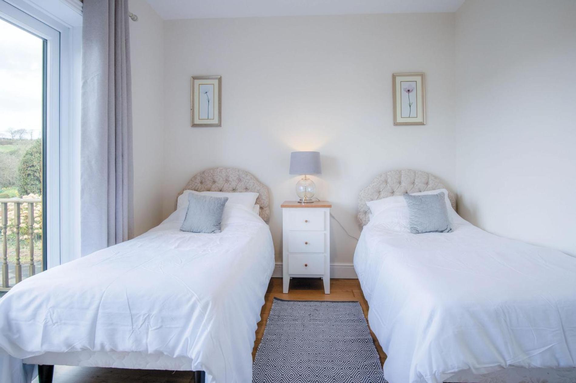 Sorrento - 3 Bed Holiday Home - Wisemans Bridge Stepaside  ภายนอก รูปภาพ